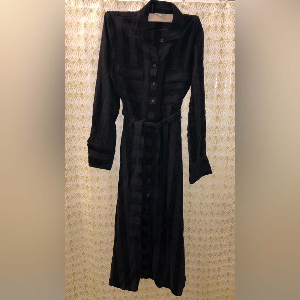 The Odell’s Black Linen midi-length shirt dress, long sleeve, size S